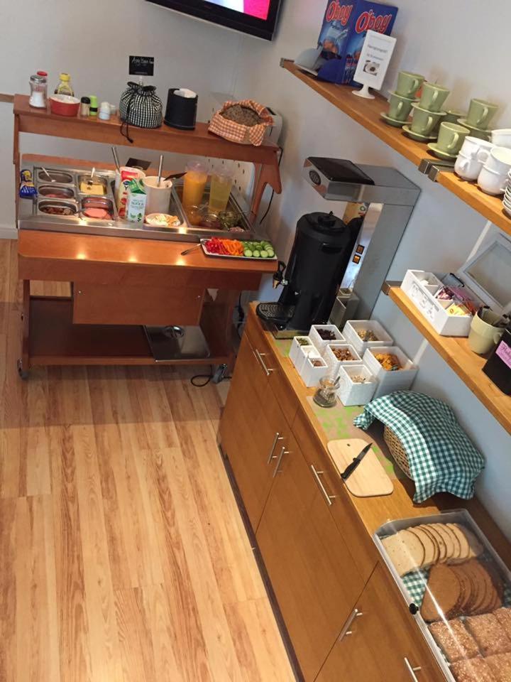Allehotellet Finspang ภายนอก รูปภาพ